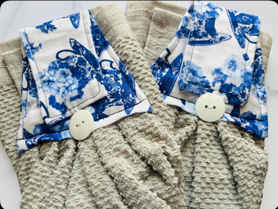 Hanging Kitchen Towel - blue teacup