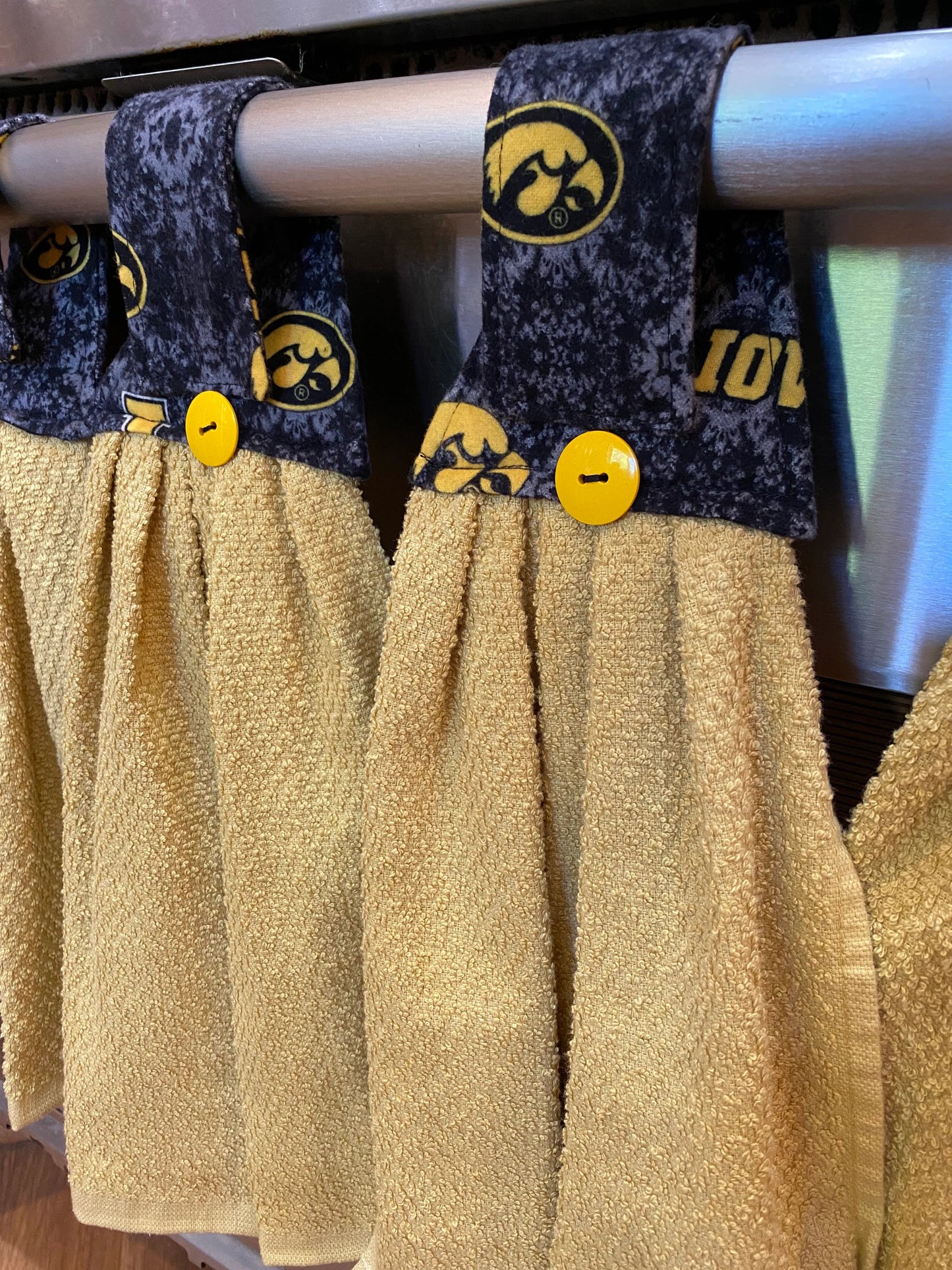 Hanging Kitchen Towels - Iowa Hawkeye