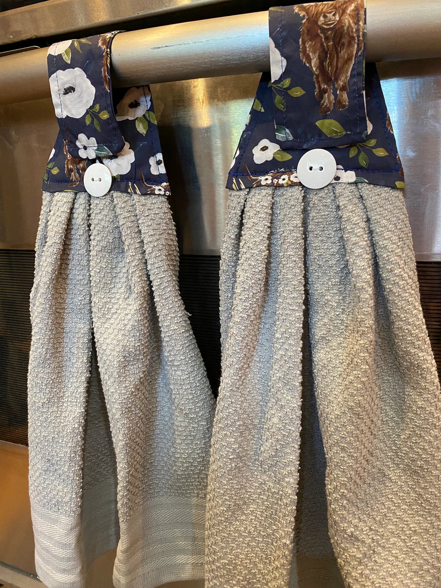 Hanging Kitchen Towels - Highland cow